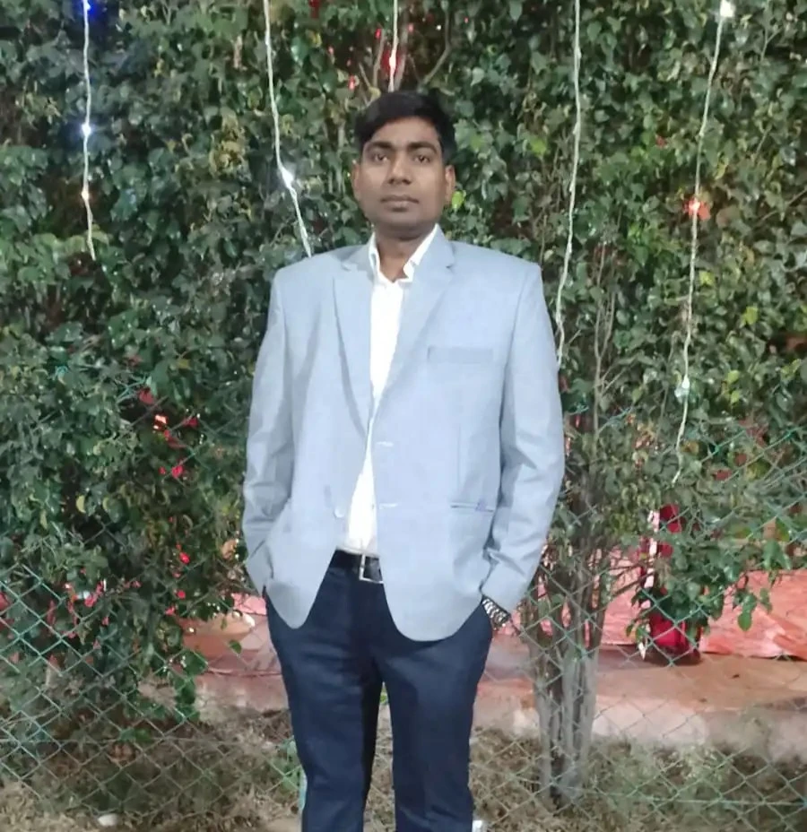 Pramendra Tiwari - Accounts head at Unique MEP Expert